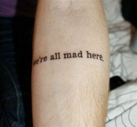 tatuaggio stile macchina da scrivere